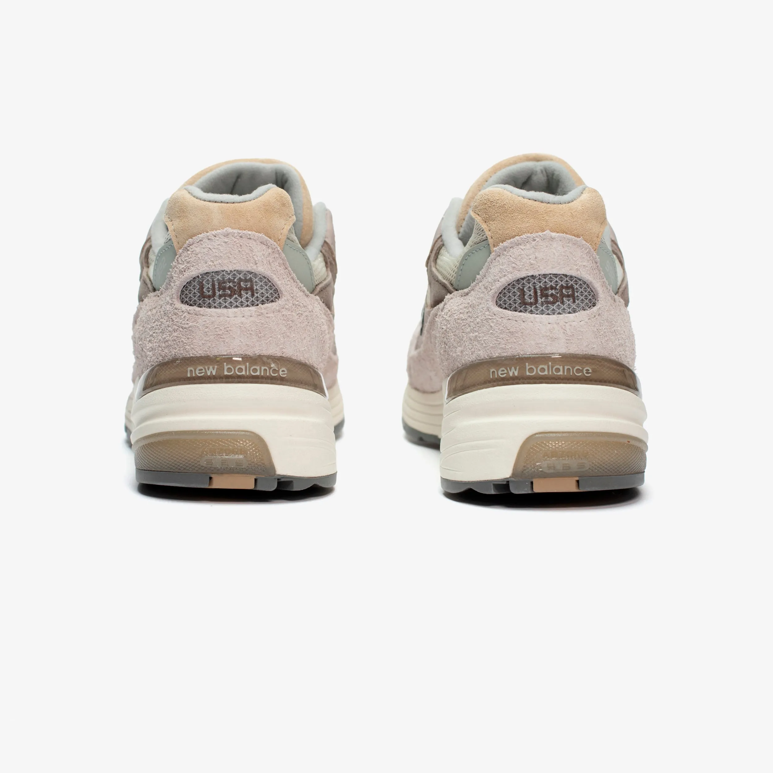 992