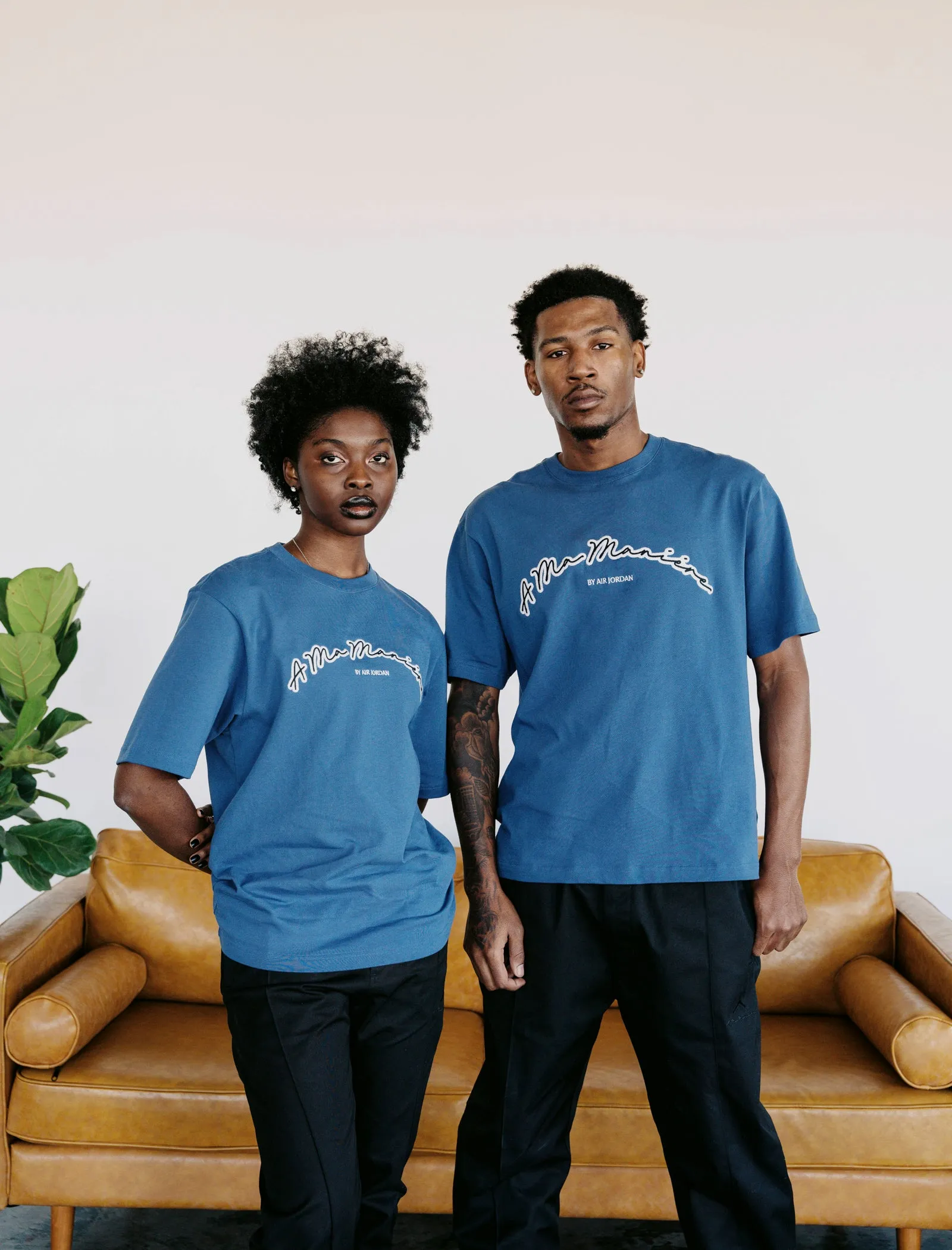 A MA MANIRE SHORT SLEEVE T-SHIRT