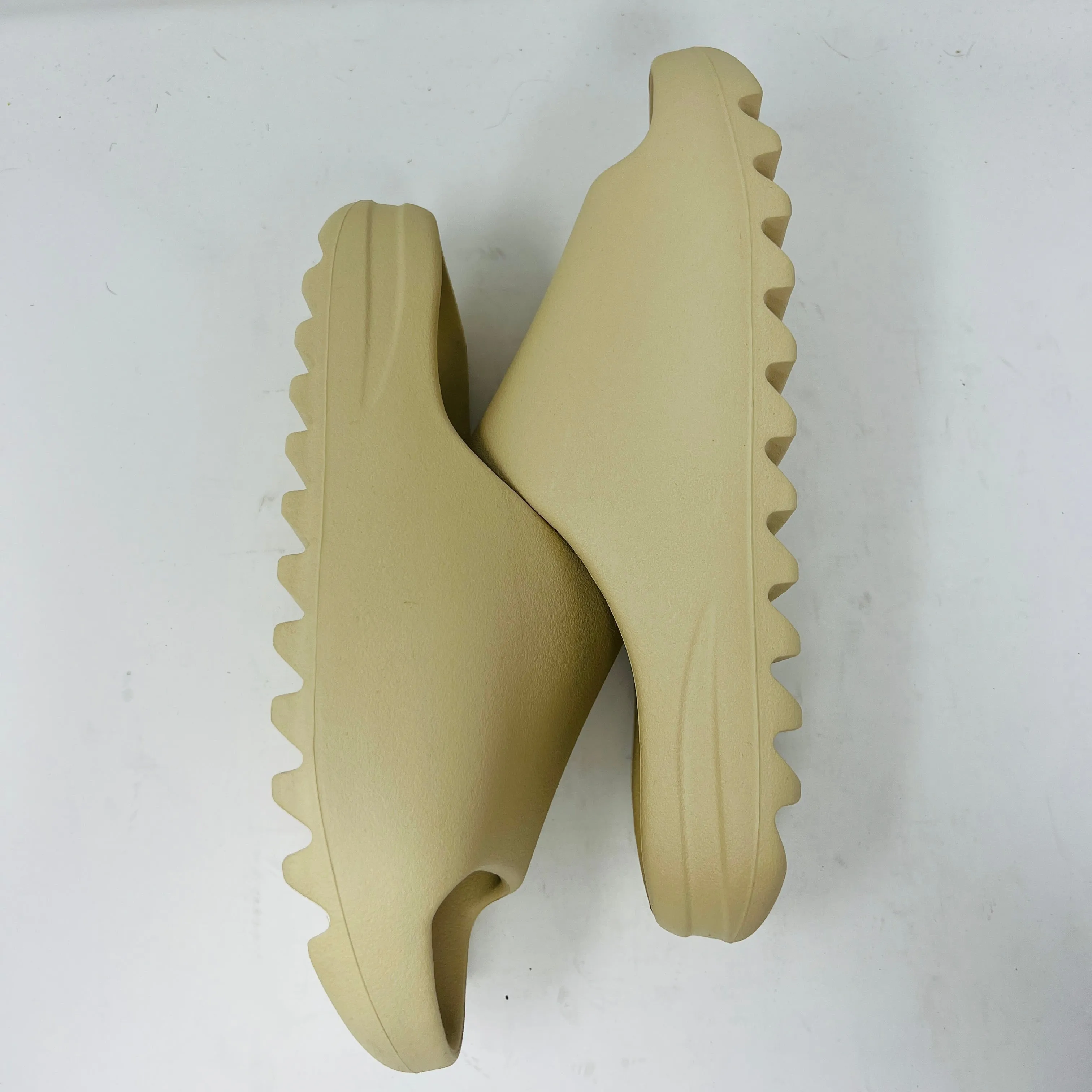 adidas Yeezy Slide Bone (2022/2023 Restock)