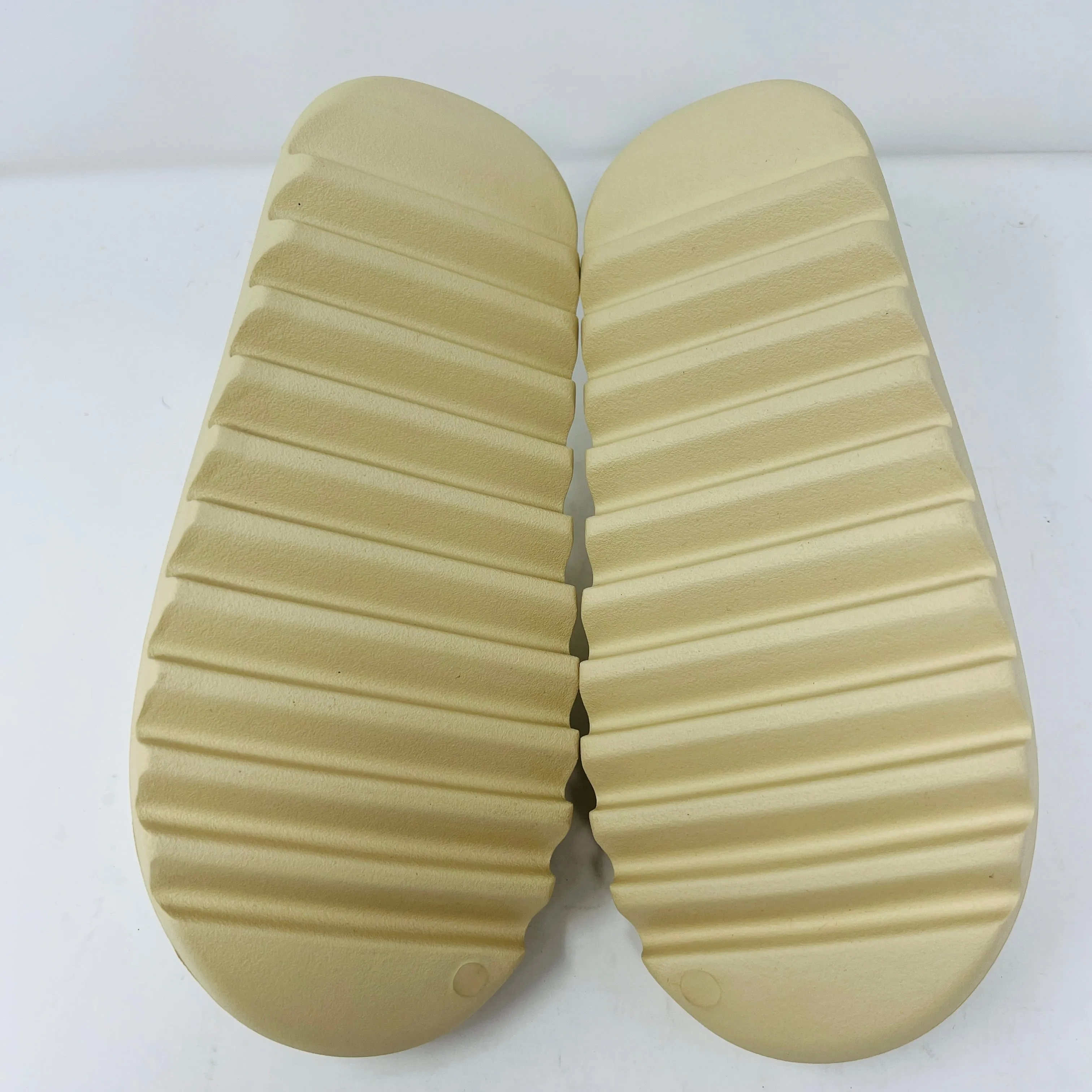 adidas Yeezy Slide Bone (2022/2023 Restock)