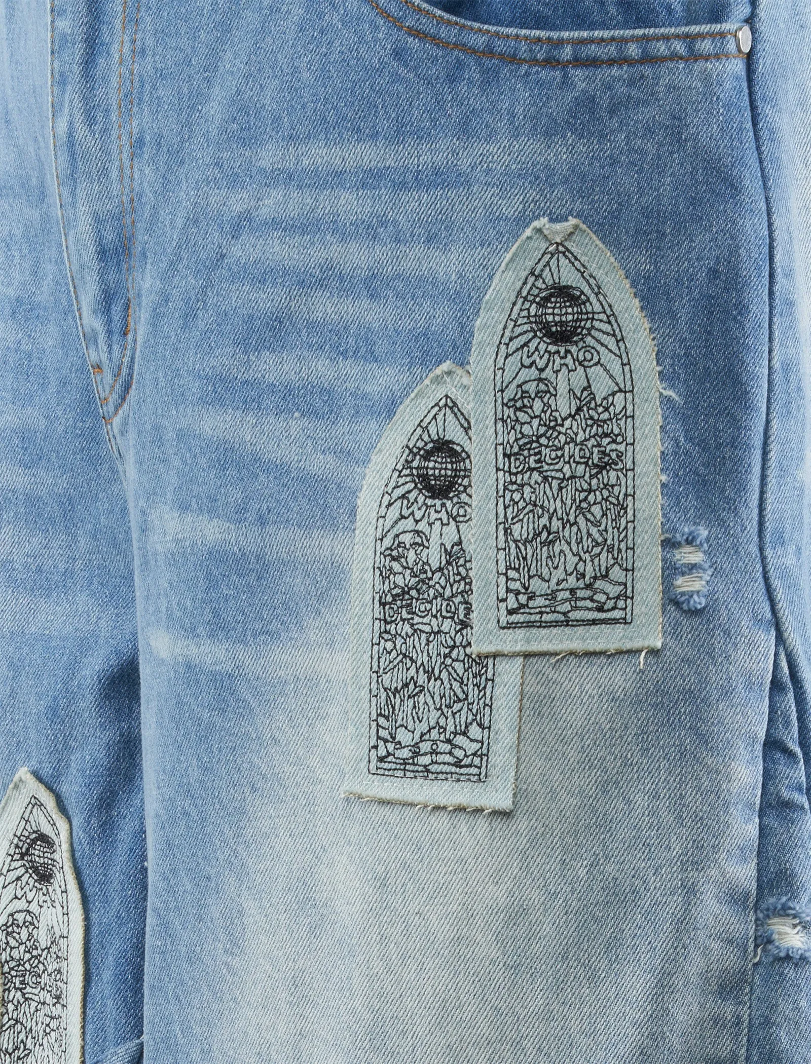 BLOWOUT DENIM SHORT
