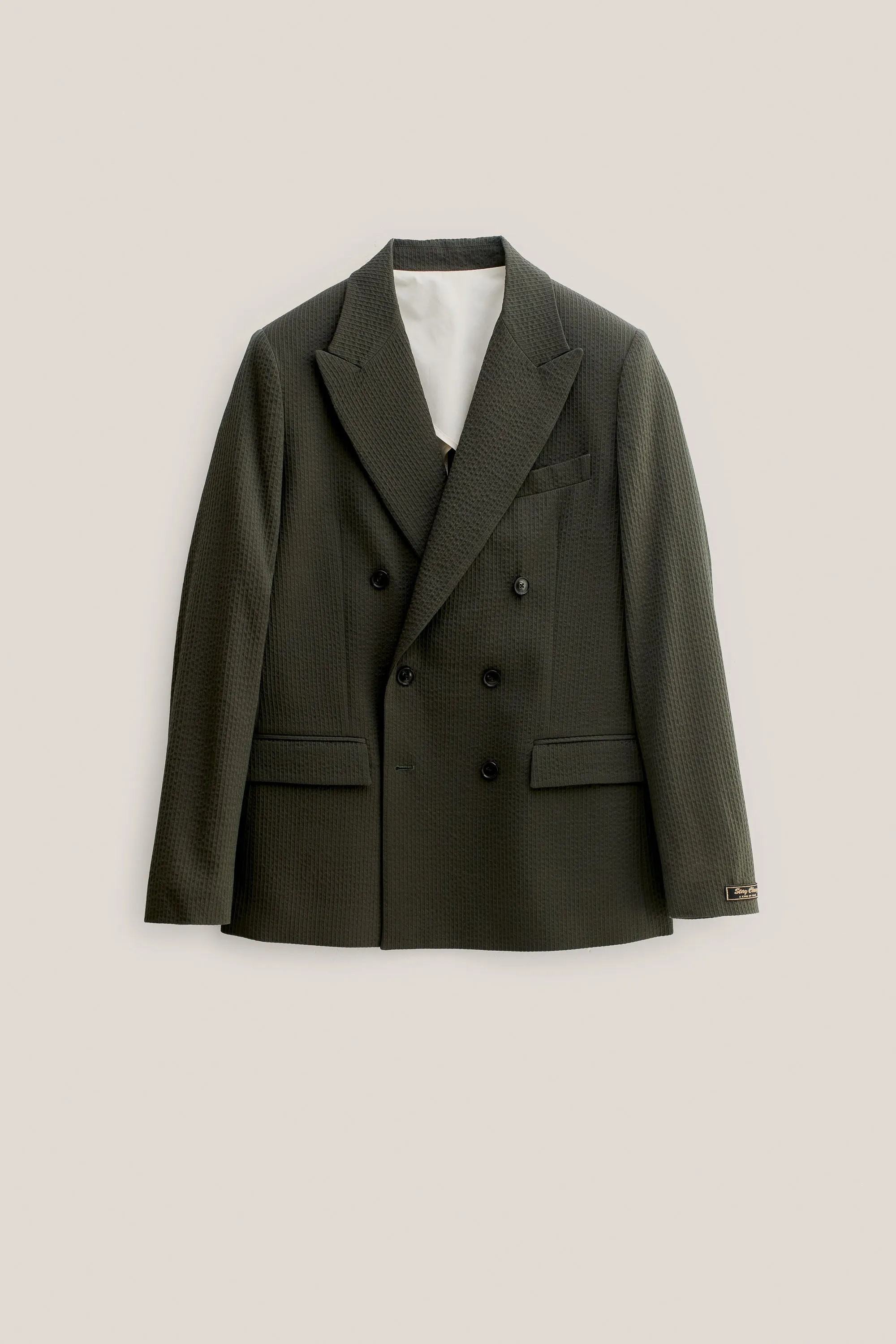 DOUBLE-BREASTED PEAK BLAZER