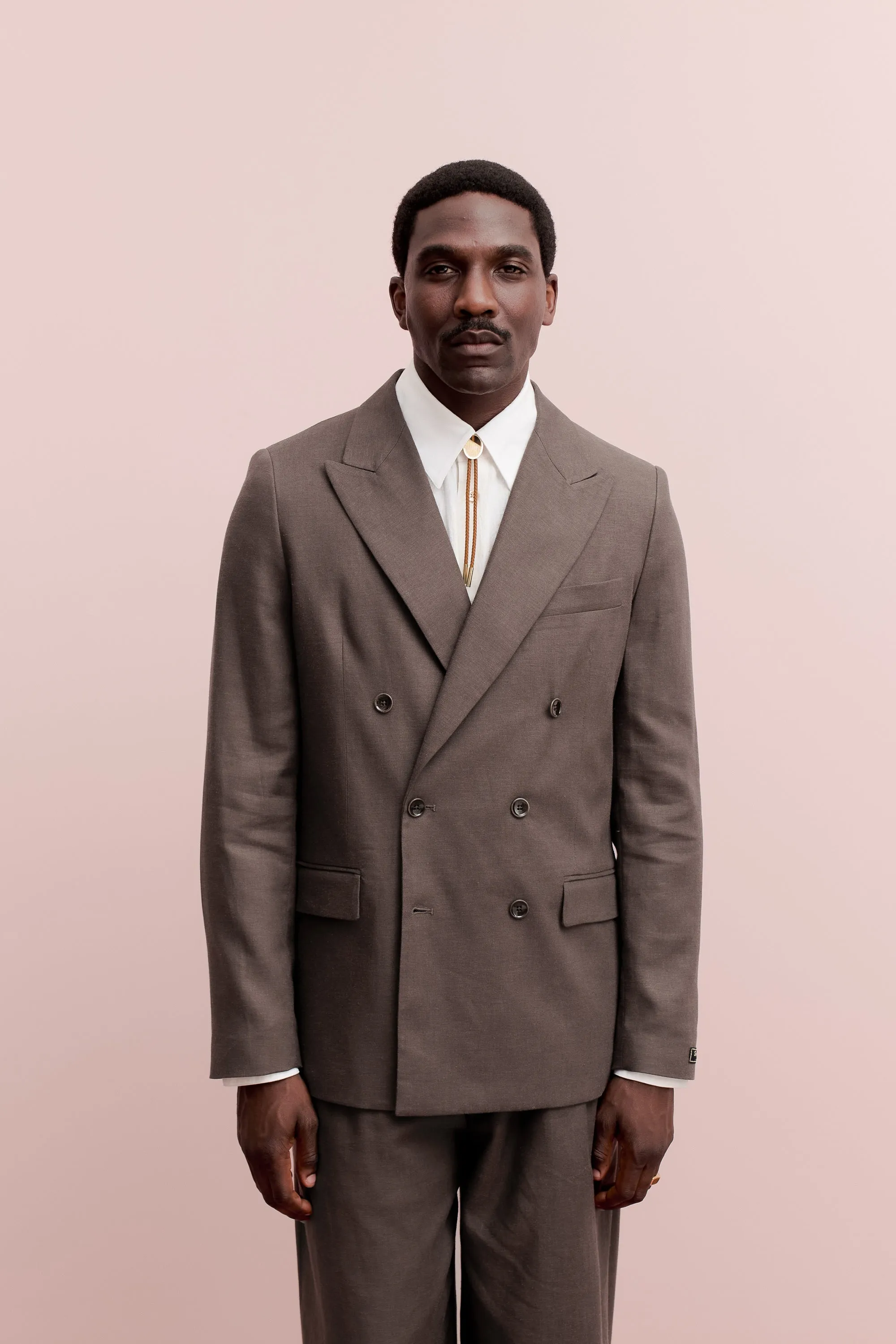 DOUBLE BREASTED PEAK BLAZER