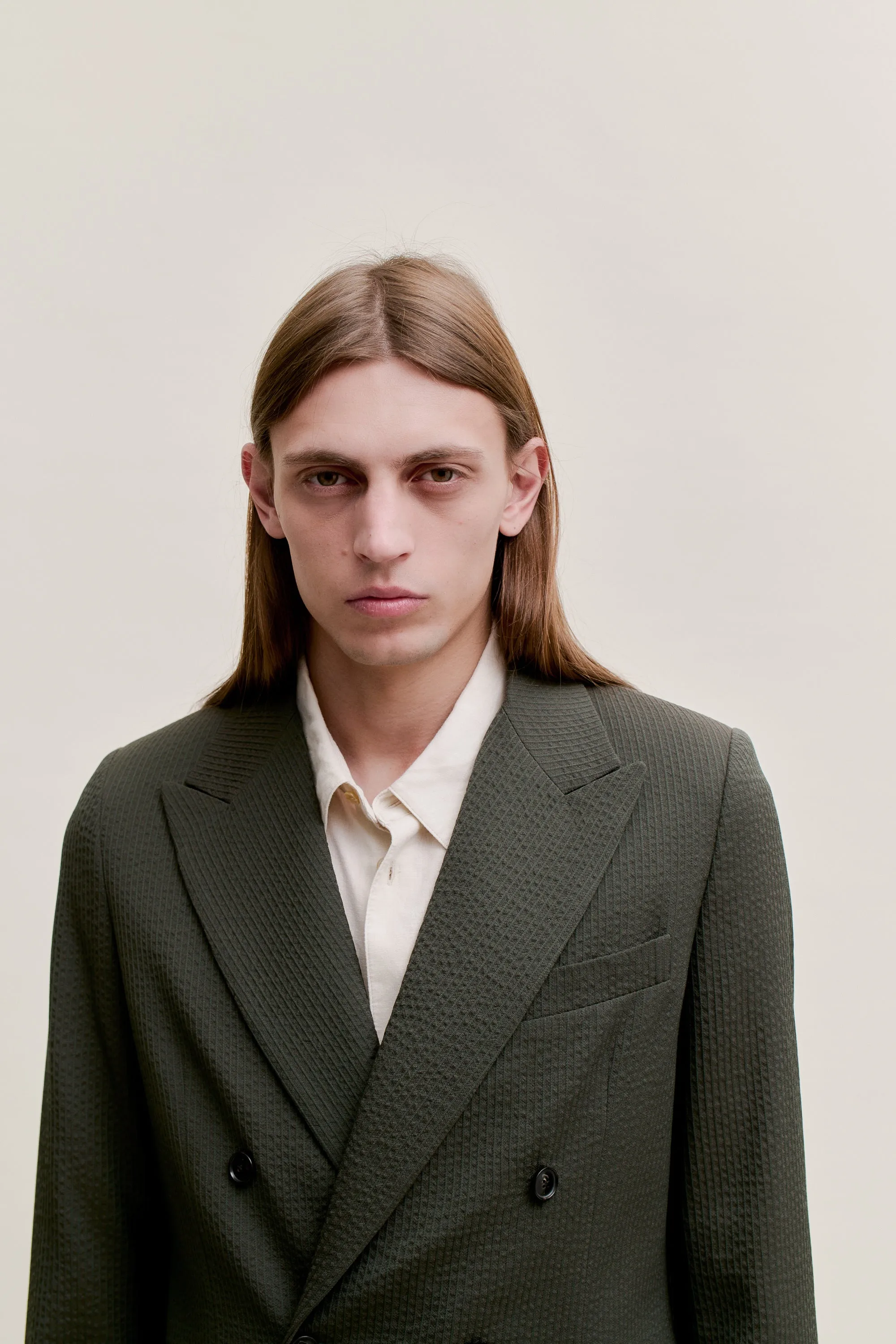 DOUBLE-BREASTED PEAK BLAZER